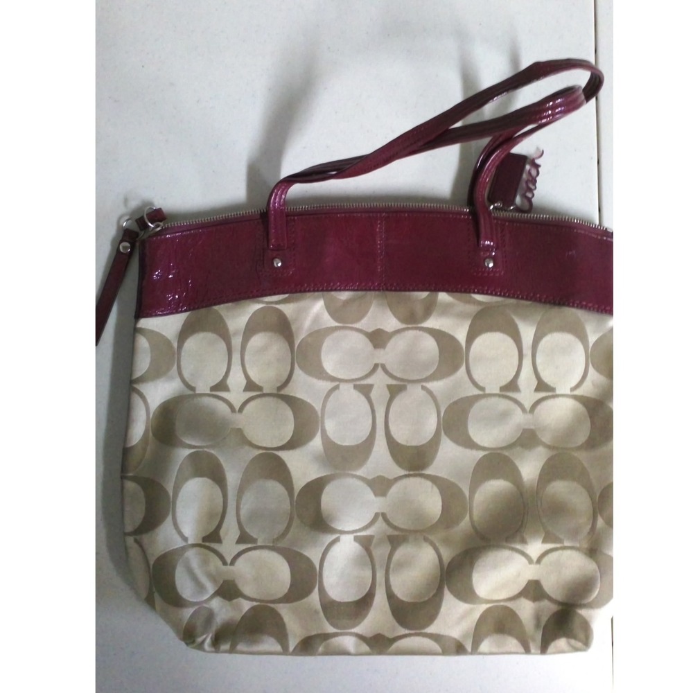 Coach Signature C Monogram Tote Bag Khaki Plum Burgundy Patent Leather F18335 - Picture 3 of 5